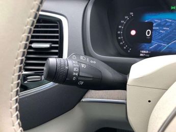 VOLVO XC90 2.0 B5P Plus Edition Dark 5Dr Awd Geartronic