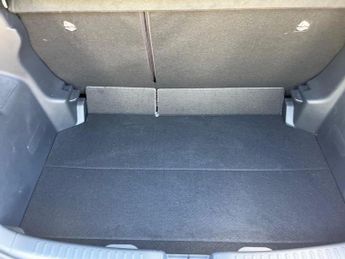 TOYOTA YARIS 1.5 Vvt-H Design Hatchback 5Dr Petrol Hybrid E-Cvt Euro 6 (S/S) 