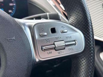 MERCEDES-BENZ EQC Eqc 400 300Kw Amg Line Premium Plus 80Kwh 5Dr Auto