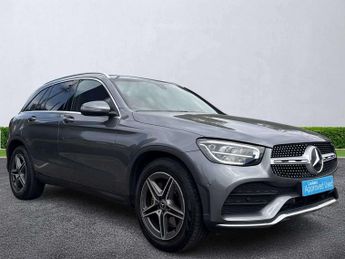 Mercedes GLC Glc 300 4Matic Amg Line 5Dr 9G-Tronic