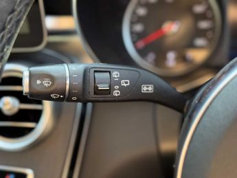 MERCEDES-BENZ GLC Glc 300 4Matic Amg Line 5Dr 9G-Tronic