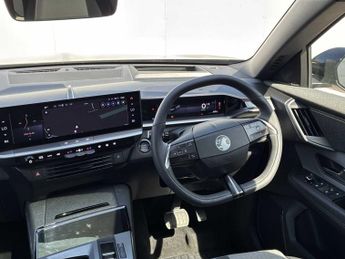 VAUXHALL GRANDLAND 157Kw Ultimate 73Kwh 5Dr Auto [Panoramic Roof]