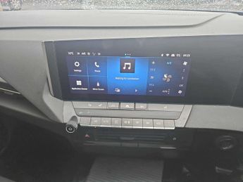 VAUXHALL ASTRA 1.5 Turbo D Gs 5Dr Auto
