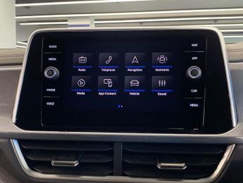 VOLKSWAGEN T-ROC 1.5 Tsi Style Suv 5Dr Petrol Manual Euro 6 (S/S) (150 Ps)