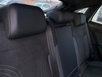 VOLKSWAGEN ID.5 Pro 77Kwh Style Suv 5Dr Electric Auto (174 Ps)