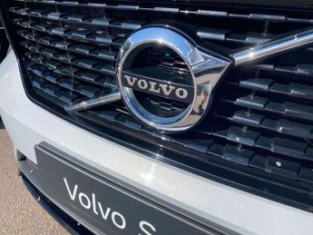 VOLVO XC40 1.5 T3 [163] R Design 5Dr Geartronic