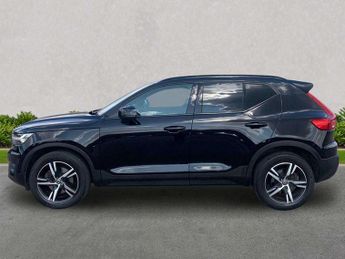 VOLVO XC40 2.0 B4P R Design 5Dr Auto