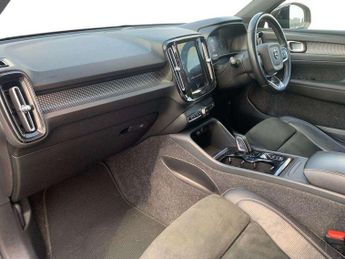 VOLVO XC40 2.0 B4P R Design 5Dr Auto