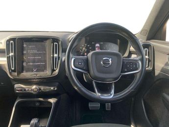 VOLVO XC40 2.0 B4P R Design 5Dr Auto