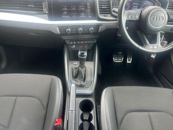 AUDI A1 1.0 Tfsi 30 S Line Sportback 5Dr Petrol S Tronic Euro 6 (S/S) (1