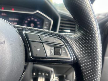 AUDI A1 1.0 Tfsi 30 S Line Sportback 5Dr Petrol S Tronic Euro 6 (S/S) (1