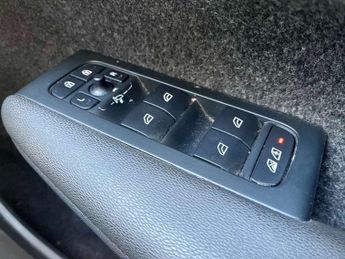 VOLVO XC40 170Kw Recharge Core 69Kwh 5Dr Auto