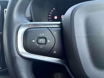VOLVO XC40 170Kw Recharge Core 69Kwh 5Dr Auto