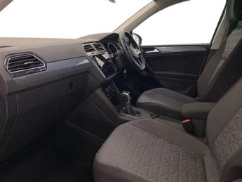 VOLKSWAGEN TIGUAN 1.5 Tsi Life Suv 5Dr Petrol Dsg Euro 6 (S/S) (150 Ps)