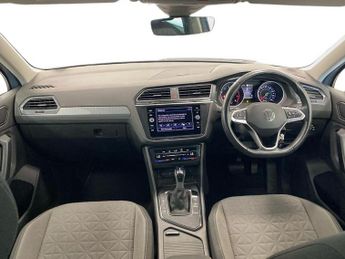 VOLKSWAGEN TIGUAN 1.5 Tsi Life Suv 5Dr Petrol Dsg Euro 6 (S/S) (150 Ps)