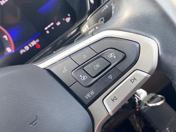VOLKSWAGEN T-CROSS Volkswagen T-Cross Black Edition Tsi