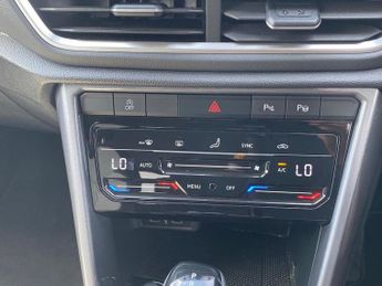 VOLKSWAGEN T-ROC 1.5 Tsi Style Suv 5Dr Petrol Dsg Euro 6 (S/S) (150 Ps)