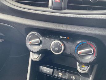 KIA PICANTO 1.0 2 5Dr Auto