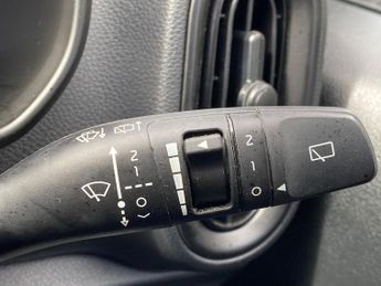 KIA PICANTO 1.0 2 5Dr Auto