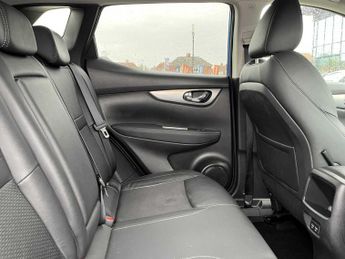 NISSAN QASHQAI 1.3 Dig-T 160 Tekna 5Dr Dct