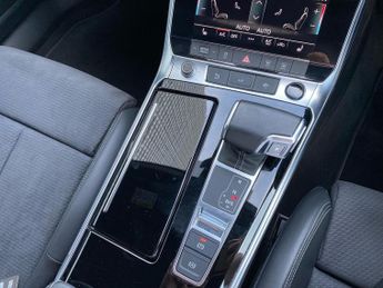 AUDI A6 2.0 Tfsi 40 Black Edition Estate 5Dr Petrol S Tronic Euro 6 (S/S