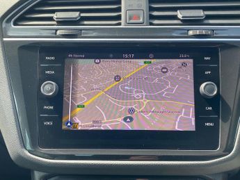 VOLKSWAGEN TIGUAN 1.5 Tsi 150 R-Line 5Dr Dsg