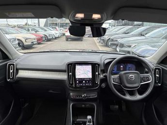 VOLVO XC40 2.0 B3P Plus Dark 5Dr Auto