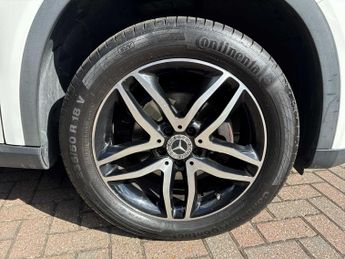 MERCEDES-BENZ GLA Gla 180 Urban Edition 5Dr Auto