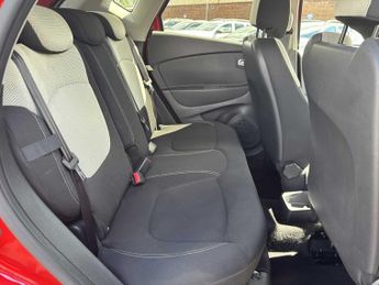 RENAULT CAPTUR 1.3 Tce 150 Iconic 5Dr Edc