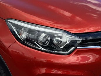 RENAULT CAPTUR 1.3 Tce 150 Iconic 5Dr Edc
