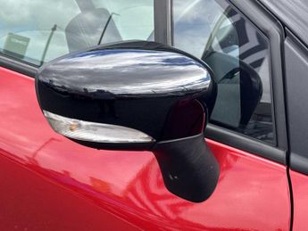 RENAULT CAPTUR 1.3 Tce 150 Iconic 5Dr Edc