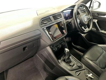 VOLKSWAGEN TIGUAN 2.0 Tdi R-Line Suv 5Dr Diesel Dsg 4Motion Euro 6 (S/S) (190 Ps)