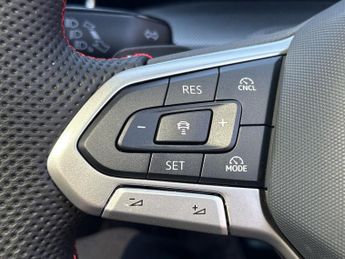 VOLKSWAGEN GOLF 2.0 Tsi Gti Hatchback 5Dr Petrol Dsg Euro 6 (S/S) (265 Ps)