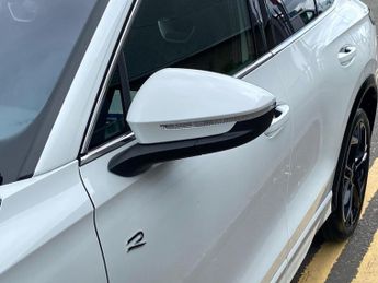 VOLKSWAGEN TIGUAN 1.5 Tsi 272 Ehybrid R-Line 5Dr Dsg