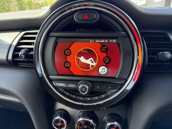 MINI HATCHBACK 1.5 Cooper Classic Ii 3Dr Auto
