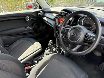 MINI HATCHBACK 1.5 Cooper Classic Ii 3Dr Auto
