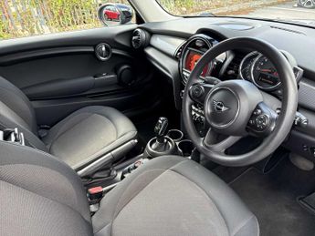 MINI HATCHBACK 1.5 Cooper Classic Ii 3Dr Auto