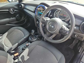 MINI HATCHBACK 1.5 Cooper Classic Ii 5Dr Auto