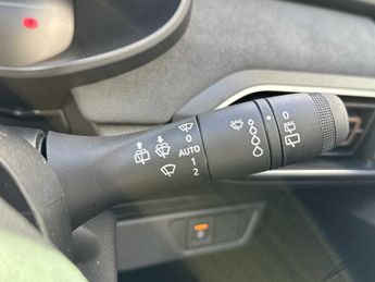 DACIA JOGGER 1.6 Hev Extreme 5Dr Auto