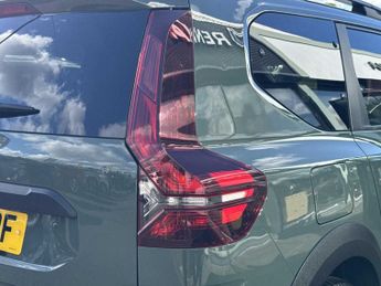 DACIA JOGGER 1.6 Hev Extreme 5Dr Auto