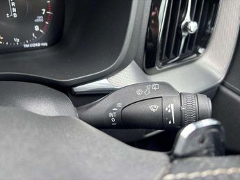 VOLVO XC60 2.0 T5 [250] R Design 5Dr Awd Geartronic