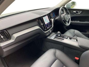 VOLVO XC60 2.0 B5P Core 5Dr Awd Geartronic