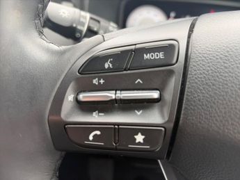 HYUNDAI KONA 64Kwh Premium Suv 5Dr Electric Auto (10.5Kw Charger) (204 Ps)