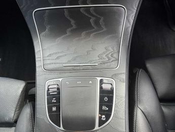 MERCEDES-BENZ GLC Glc 300De 4Matic Amg Line Premium 5Dr 9G-Tronic