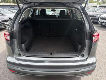 SKODA ENYAQ Iv 62Kwh 60 Suv 5Dr Electric Auto (Dc120Kw) (179 Ps)