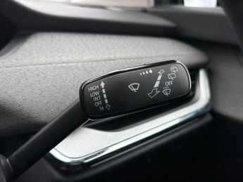 SKODA ENYAQ Iv 62Kwh 60 Suv 5Dr Electric Auto (Dc120Kw) (179 Ps)