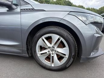 SKODA ENYAQ Iv 62Kwh 60 Suv 5Dr Electric Auto (Dc120Kw) (179 Ps)