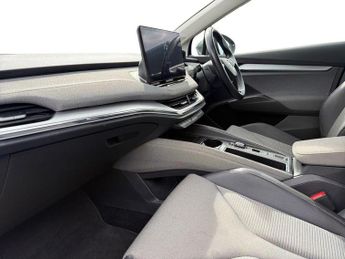 SKODA ENYAQ Iv 62Kwh 60 Suv 5Dr Electric Auto (Dc120Kw) (179 Ps)