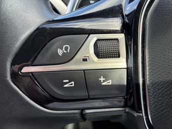 PEUGEOT 3008 1.5 Bluehdi Allure 5Dr Eat8