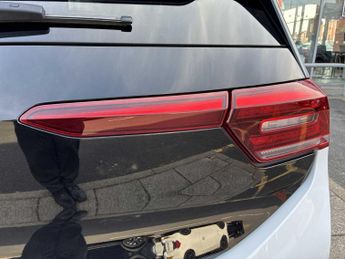 VOLKSWAGEN ID.3 107Kw Family Pro 58Kwh 5Dr Auto